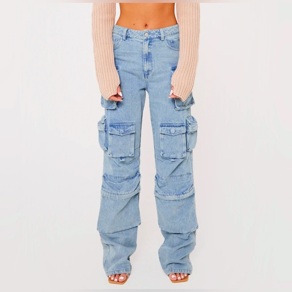 LuxeToKill Cargo Jeans with large pockets 👖💙